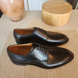Magnanni Black Leather Oxfords